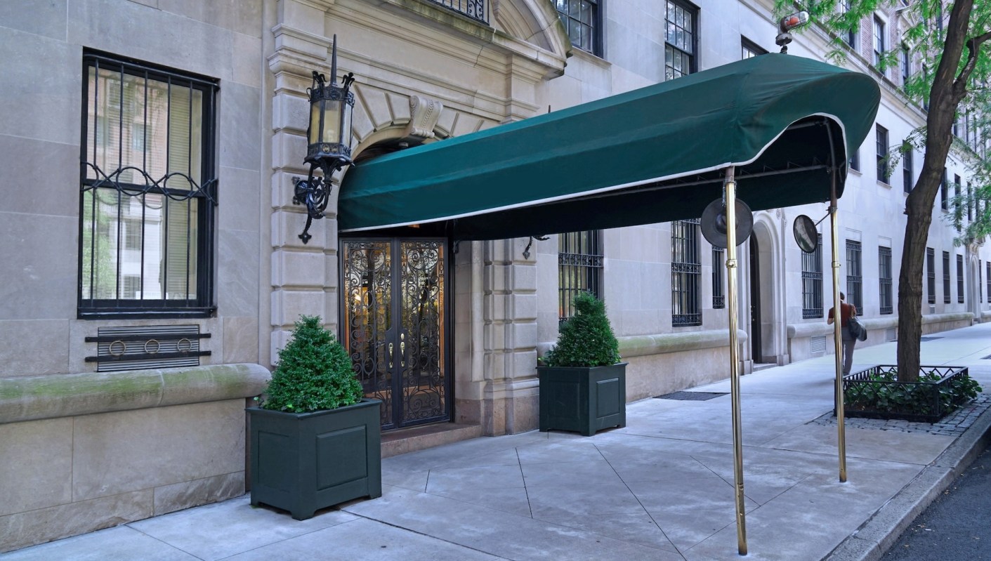 One HOA president in New York City took things too far by making a selfish request that affected an entire condo's worth of residents.