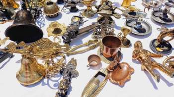 One Redditor got an incredible deal on a mid-century modern clock at Goodwill, finding it for just $5.