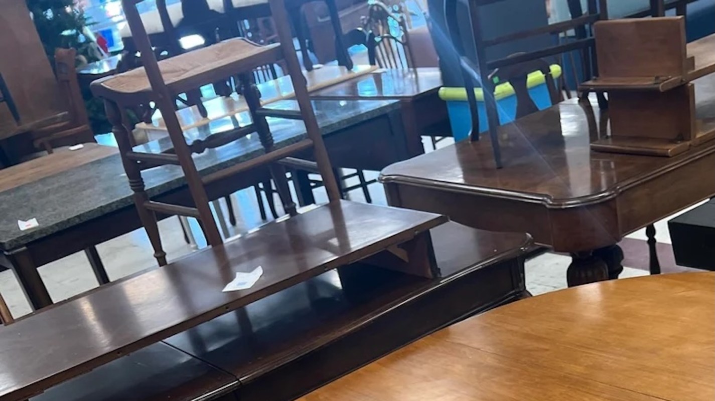 A Redditor shared how they scored an incredible deal on a thrift store table—getting it for just five dollars.