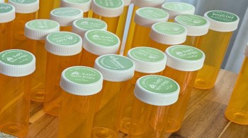 One resourceful Redditor's ingenious hack for storing diamond painting supplies uses empty pill bottles.