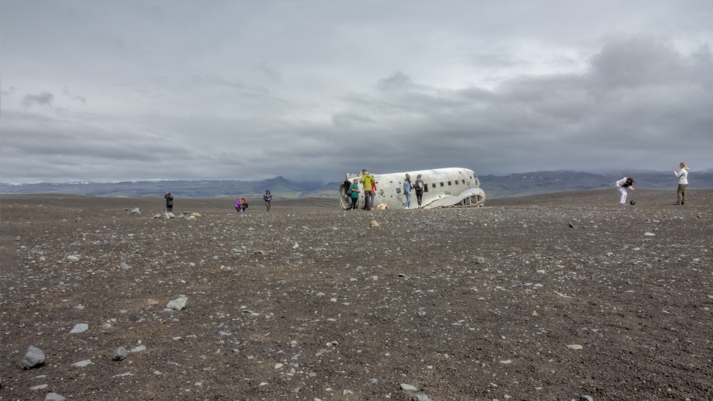 One Redditor shared a harrowing experience witnessing a tourist disrespecting an iconic plane wreck in Iceland.