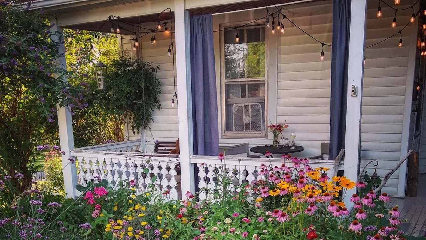 One Reddit user shared photos of their beautiful garden in celebration of pollinator season.