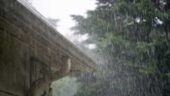 Millions of US households could save money by installing solar panels with battery backup, a recent study showed.