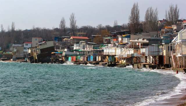 A team of U.K. researchers has developed a framework by which to incorporate high-end sea level rise projections into coastal planning decisions.