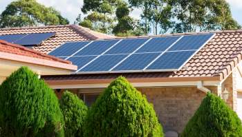 If you're a homebuyer thinking of taking on a solar lease, a California realtor has some essential advice.