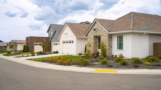 One Reddit user prompted other homeowners to discuss the merits of solar panel leasing or Power Purchase Agreements (PPAs) over total ownership.