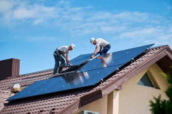 Installing solar panels on your roof can feel daunting, but understanding the solar installation process can provide peace of mind.