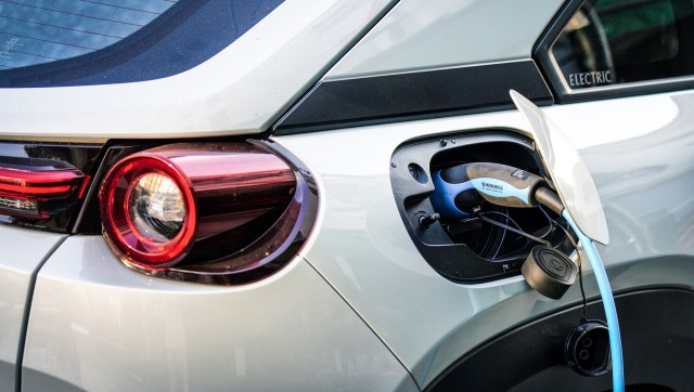 A research team at the Fraunhofer Institute for Material and Beam Technology in Dresden has unveiled a next-generation solid-state lithium-sulfur battery.