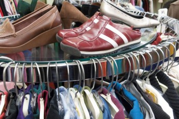 The holidays are fast approaching, and so are holiday decorations and wear at thrift stores.