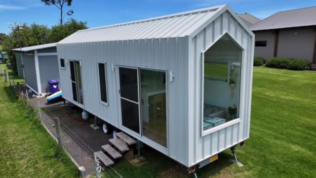This single mom's incredible journey of building her dream tiny home has stunned the internet.