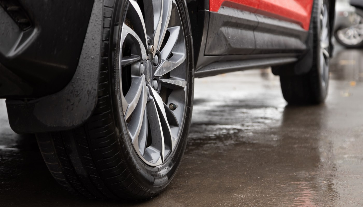 One Redditor shared photographic evidence of how a disposable vape managed to slam its way through a car tire.