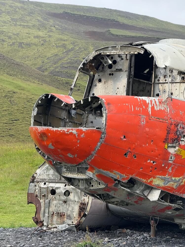 One Redditor shared a harrowing experience witnessing a tourist disrespecting an iconic plane wreck in Iceland.