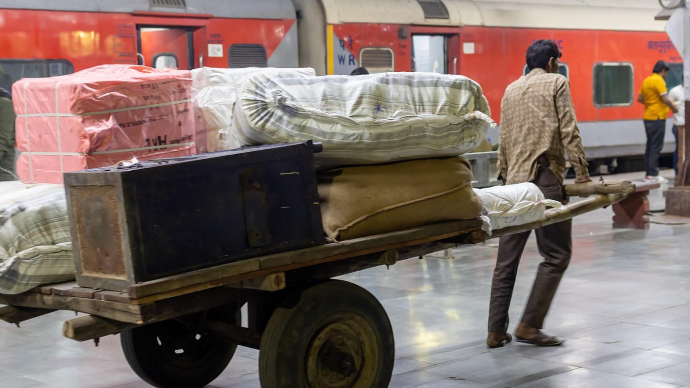 Authorities in the Rohtas district in India thwarted a wildlife trafficking operation at Dehri-on-Sone railway station.