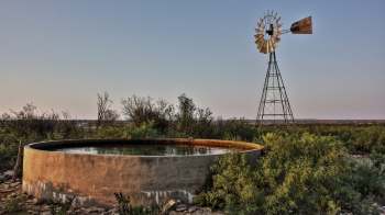 "Zombie wells" across Texas could pose an environmental disaster.