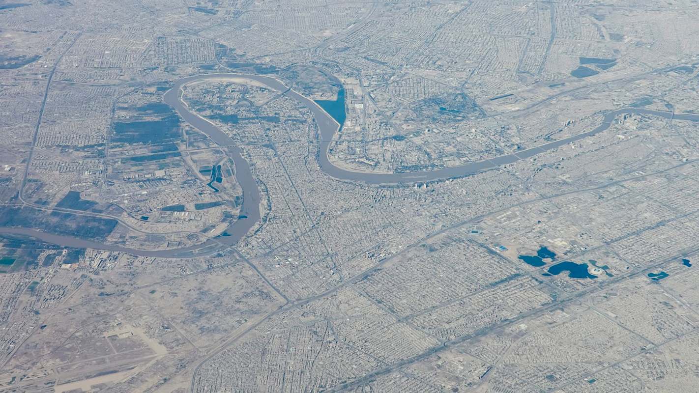 One Redditor shared a side-by-side look at the Baghdad Forest that shows how urbanization has changed the landscape.