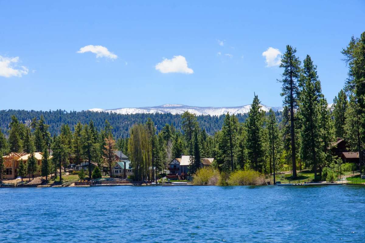 Residents in and around the California tourist resorts of Big Bear Lake in the San Bernardino Mountains have experienced zero snowfall.