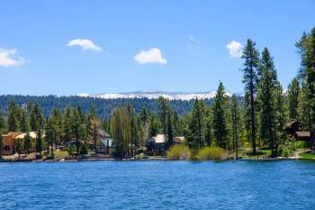 Residents in and around the California tourist resorts of Big Bear Lake in the San Bernardino Mountains have experienced zero snowfall.