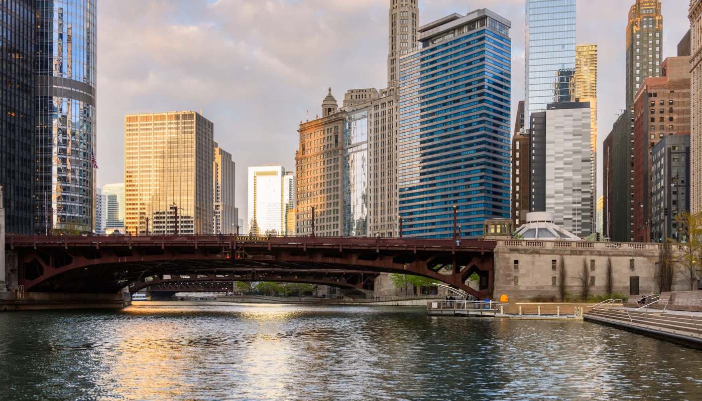 The Chicago asphalt spill problem has outraged locals after the EPA declared the contamination was no longer a threat.