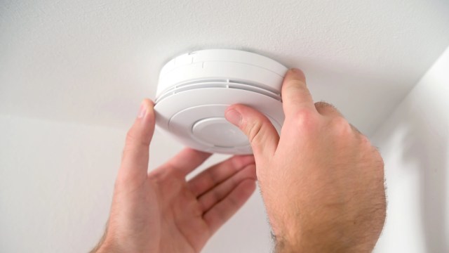 A New Orleans doctor issued an urgent warning about the dangers of power generators, which produce deadly carbon monoxide.