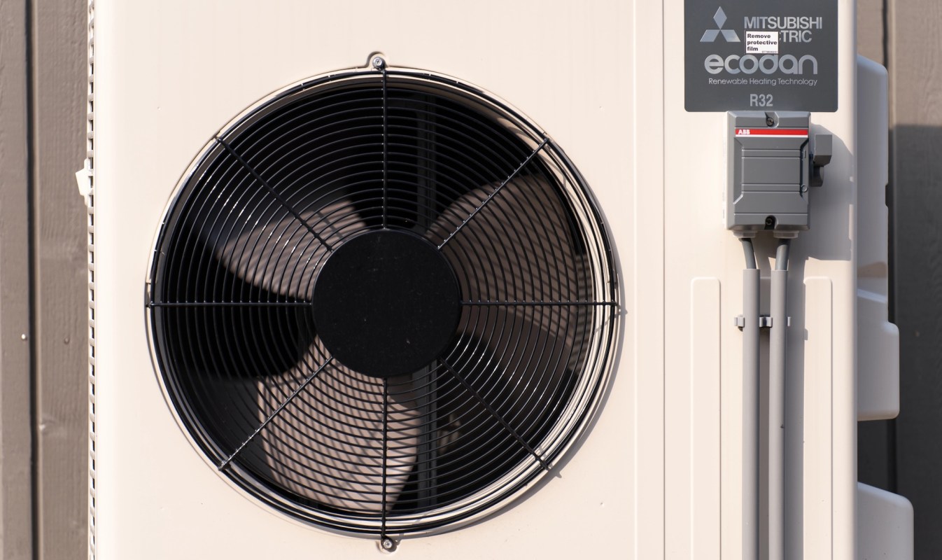 HVAC industry experts have said that switching to heat pumps may be the best way to reduce energy bills.