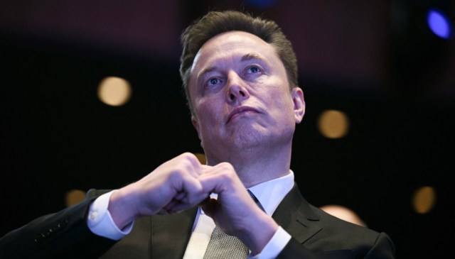 Recent comments by Elon Musk offering advice on people's savings has been met with stern criticism from several financial experts.