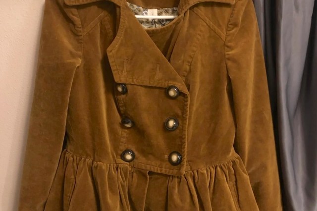 One Redditor's stunning discovery was made in the pocket of a thrifted jacket.