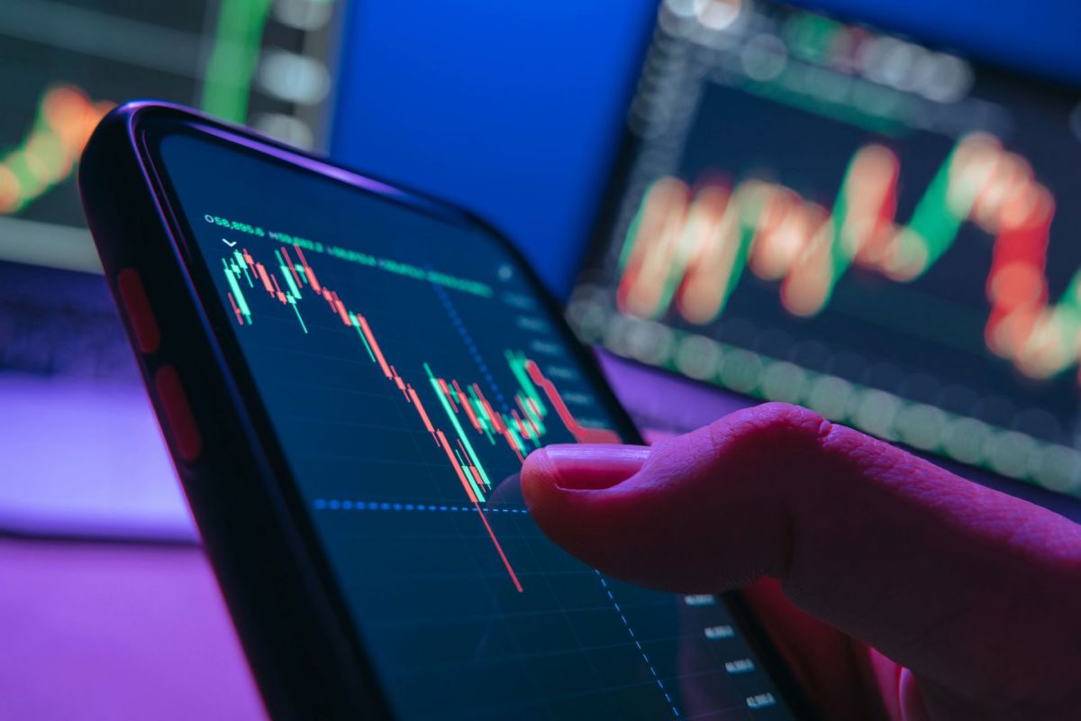 The French government is looking to take steps toward establishing bitcoin as a significant economic pillar of the nation's economy.