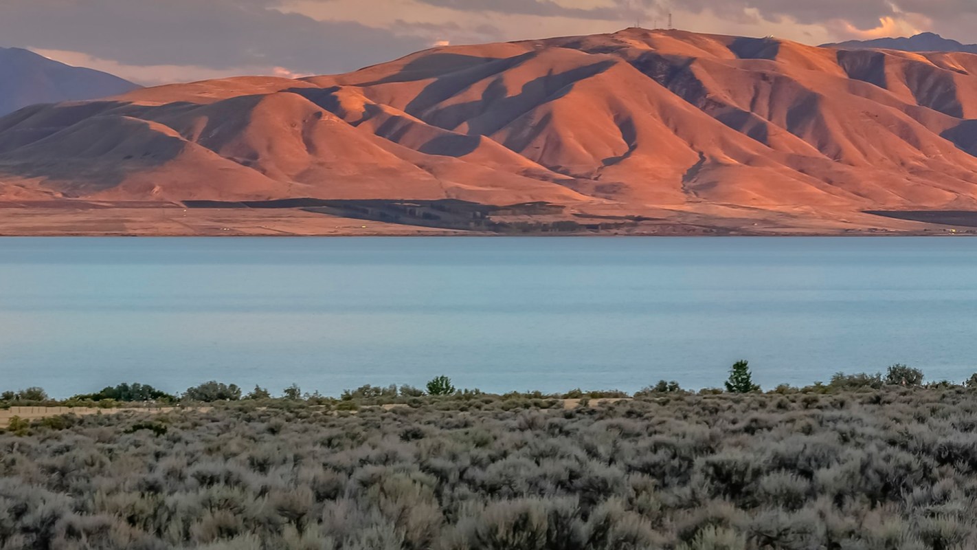 Lawmakers and a Utah-based floating solar company are starting to think big when it comes to mounting environmental and economic problems in the Great Salt Lake and Lake Powell areas.