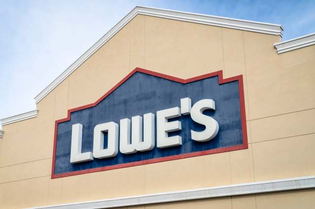 A gardener hit the jackpot in an unexpected location — a Lowe’s dumpster — scoring basil, a whole flat of habaneros, some cabbage and broccoli.