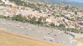 A video from an airport in the French city of Nice shocked Reddit community members.