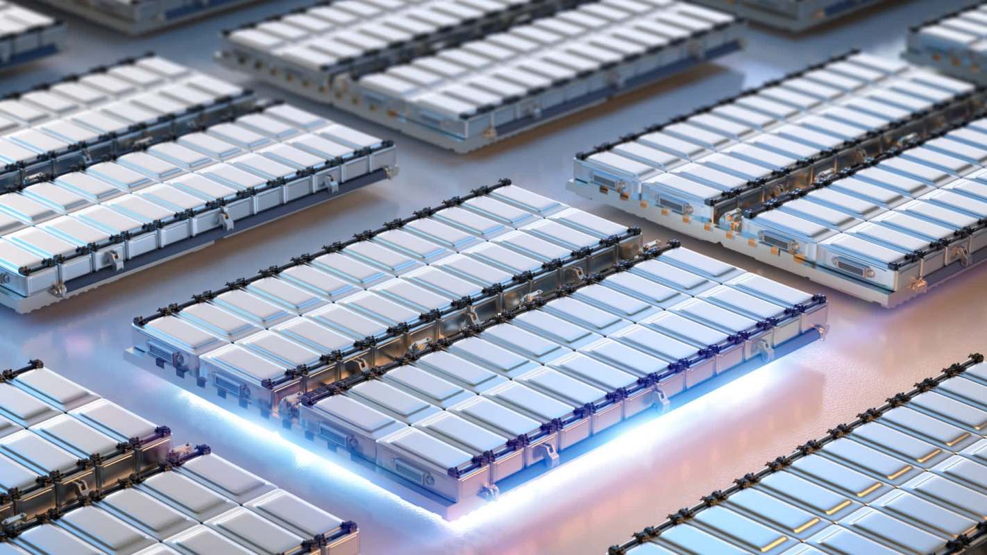 A new battery technology has been developed that delivers significantly higher energy storage—enough to alleviate EV's range concerns—while lowering the risk of thermal runaway and explosion.