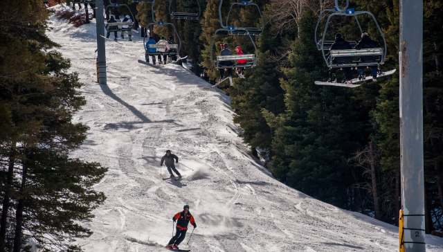 The hope of a snowstorm in Santa Fe, New Mexico, quickly turned into a warm and disappointing reality for local businesses.