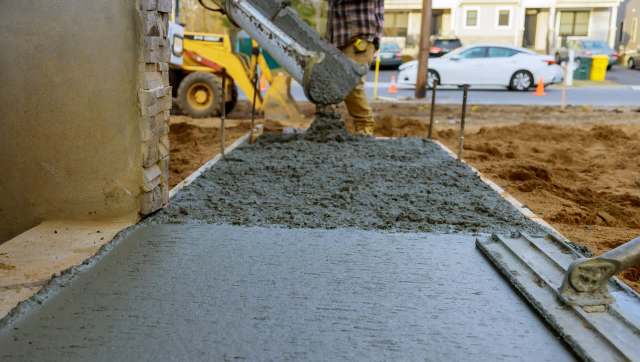 Researchers at the Royal Netherlands Institute for Sea Research (NIOZ) are testing an innovative bio-based concrete alternative to help create resilient and hospitable coastal environments.