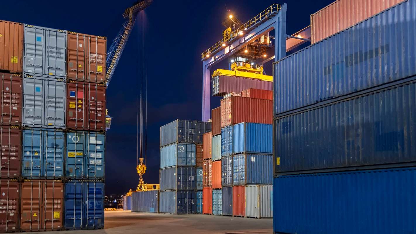 Customs officials in the Philippines seized an illegal shipment of agarwood that was misdeclared as Alingatong.