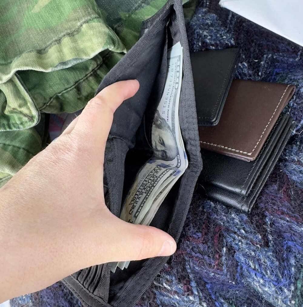 One thrift shopper's story about finding $400 in a grocery store was shared in a Reddit post on r/ThriftStoreHauls.