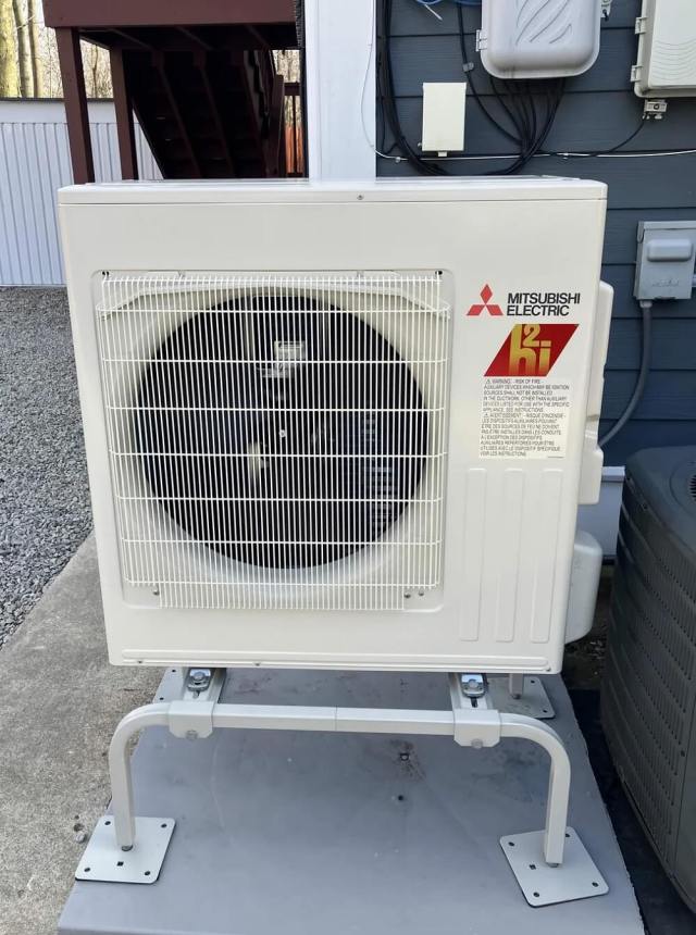 One homeowner took to the r/heatpumps subreddit to share their personal experience with upgrading their HVAC system.
