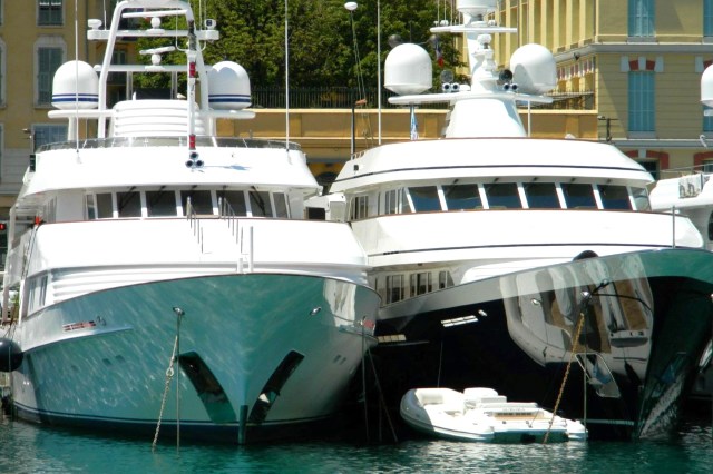 One Reddit user couldn't help but question why many of the yachts at their nearest marina seemed to go untouched for long periods.