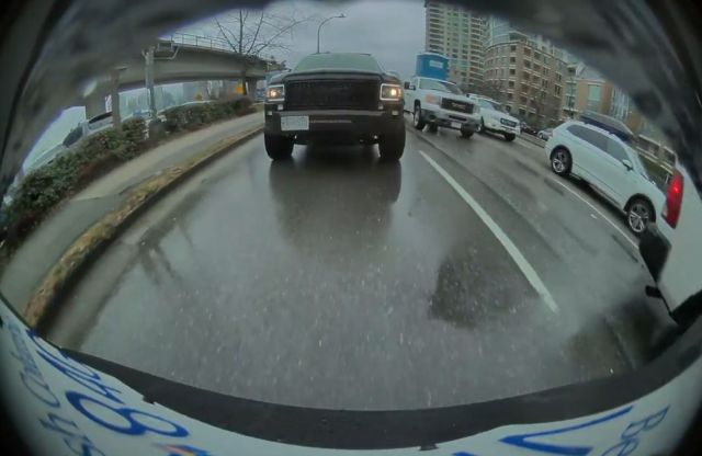 A tense dash-cam clip is drawing attention after a Tesla driver shared footage showing a truck behind them repeatedly trying to catch up, only to quickly swerve in front of them, cutting them off and brake-checking them for reasons that remain unclear.