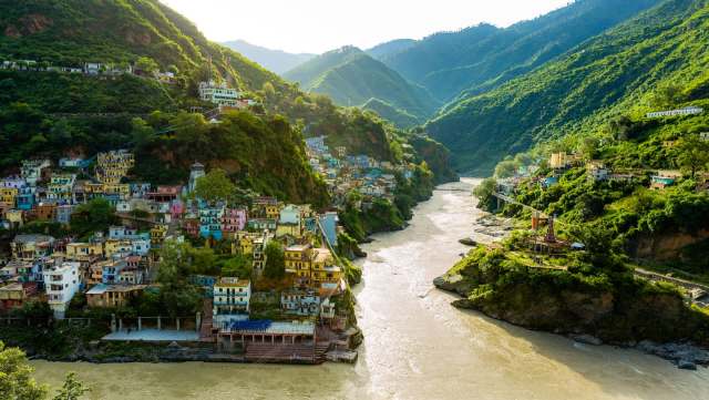 Warmer temperatures have reduced or eliminated hibernation schedules for wildlife like bears, leopards, and venomous snakes in northern India.