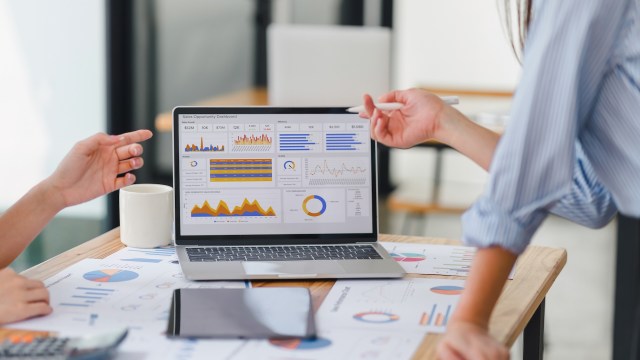 A new report from Avery Dennison reveals the staggering costs of global food waste and how it affects the food retail supply chain.