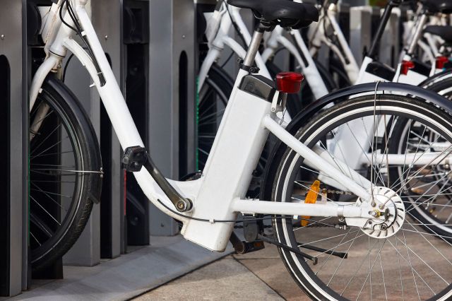 Through Ava Community Energy's e-bike rebate lottery, Alameda County, California, residents can receive major discounts that make e-bikes far more affordable.