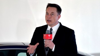 Swedish pop star Robyn unleashed her rage against Elon Musk on the Las Culturistas podcast.