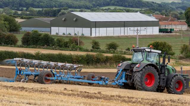 A United Nations report found that the fossil fuel and food industries cause $5 billion in environmental damage hourly.