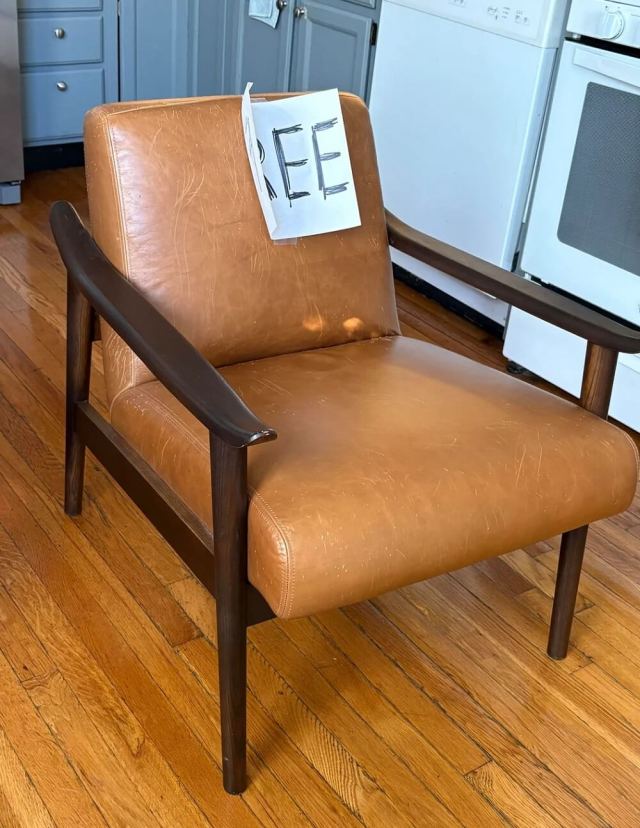 If you keep your eyes peeled, you might just find your new favorite leather chair on the side of the road. One Redditor found a Williams Sonoma brand West Elm that retails for up to $999.