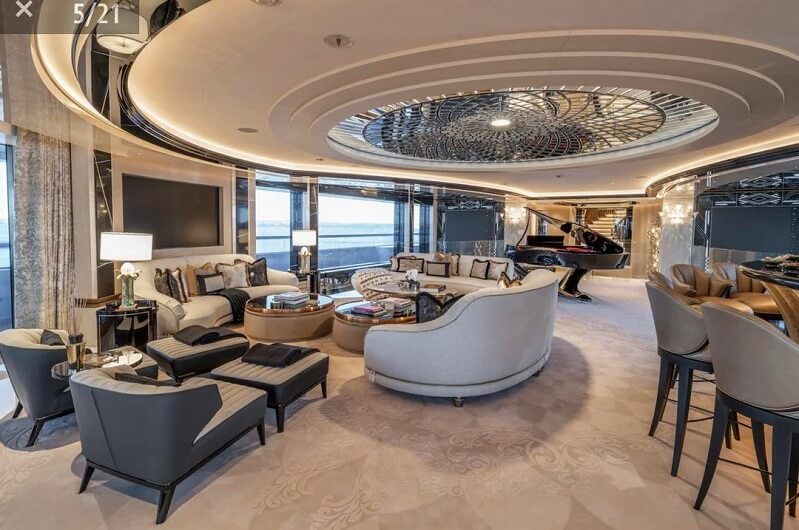 A viral Reddit post highlighted a celebrity New Year's celebration aboard the Kismet, a $360 million superyacht owned by billionaire Shahid Khan.