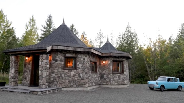 One homeowner's Harry Potter-themed tiny home looks like it was plucked straight from the movie set.