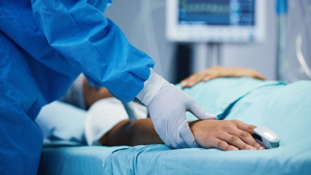 Researchers have discovered a connection between endocrine-disrupting chemicals found in plastics and a painful skin condition called hidradenitis suppurativa.