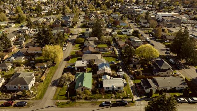 Two homeowners in Washington state have filed an unprecedented lawsuit against Big Oil over skyrocketing home insurance premiums.