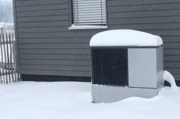 One Reddit user was astonished at how well their heat pump performed in minus-16 degree Fahrenheit weather.