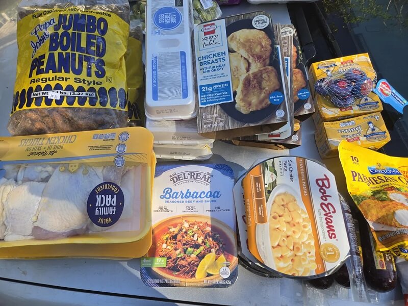 Dumpster diving can be a great way to help combat food waste, as one Redditor demonstrated with an impressive haul of discarded food.